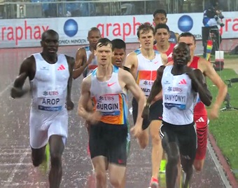 The leaders in the Lausanne rain