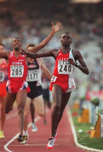 Wilson Kipketer becomes World Champion